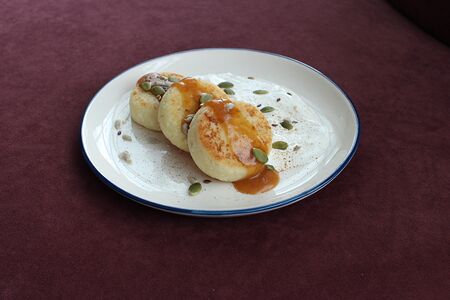 Сырники с солёной карамелью