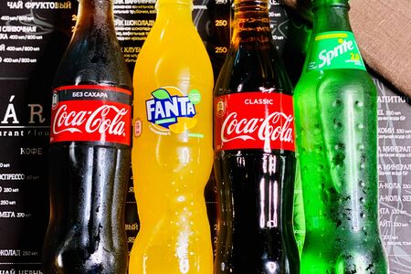 Сладкие газированные напитки