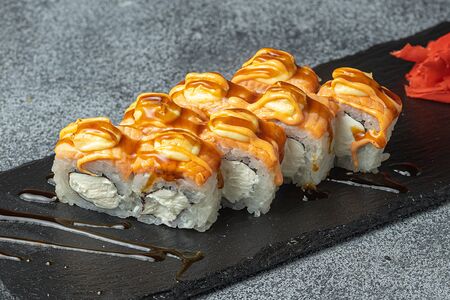 Ролл запеченная Филадельфия