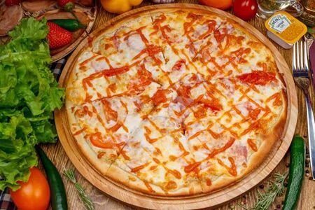 Нежная с ветчиной большая