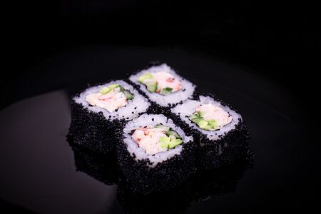 Ролл Калифорния чёрная