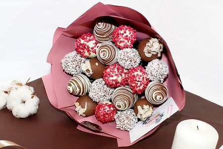 Букет из клубники в шоколаде Aurora