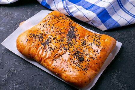 Пирог с ветчиной и сыром