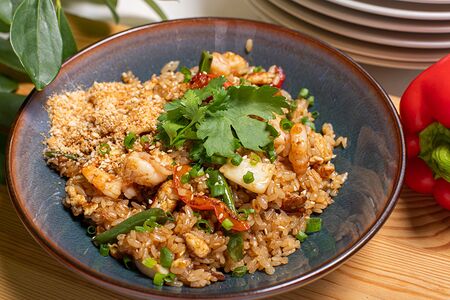 Жареный рис с морепродуктами