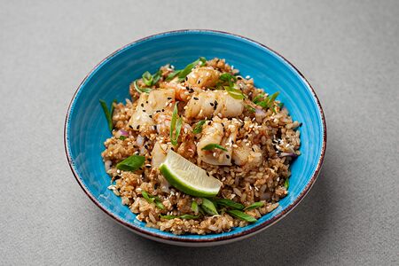 Жареный рис с морепродуктами