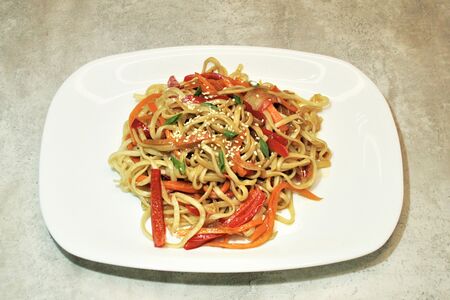 Удон с овощами