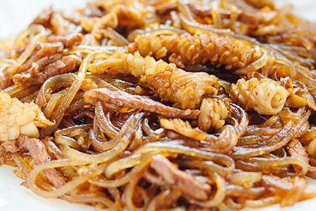 Фунчеза со свининой и кальмаром