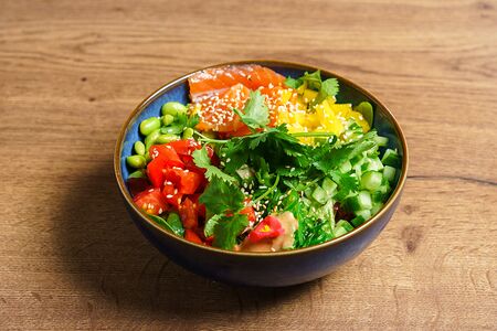 Боул с лососем