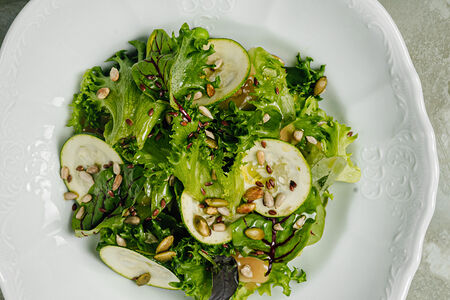 Зеленый салат