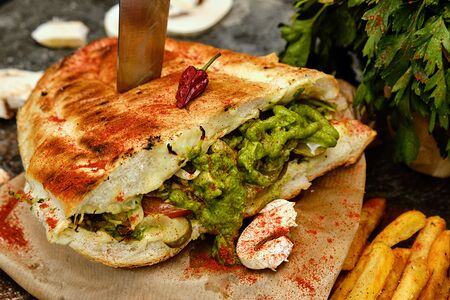 Дюнер Сырный с куриным шашлыком