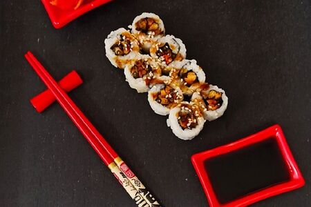 Мини-ролл с мидиями