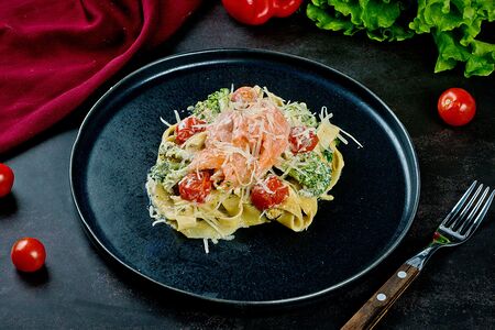 Паста с лососем