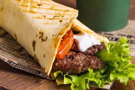 С говядиной