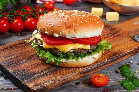 Бургер с говядиной
