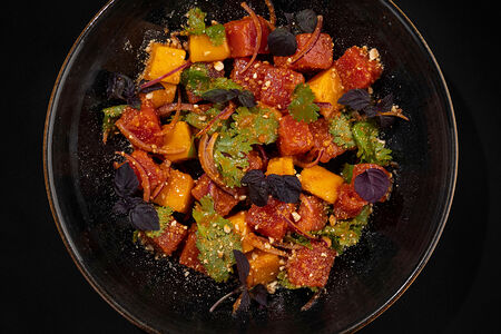 Тартар из тунца и манго