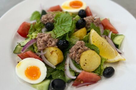 Нисуаз с тунцом