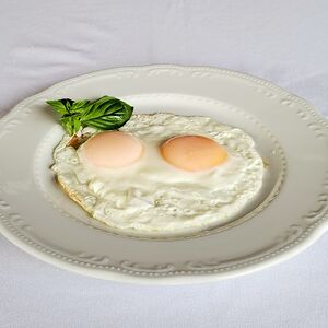 Яичница глазунья