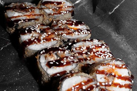 Горячий с угрём