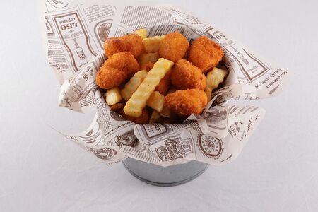 Детские куриные наггетсы с картофелем фри