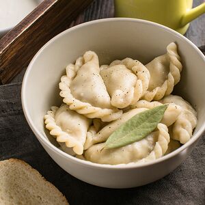 Вареники с капустой и мясом