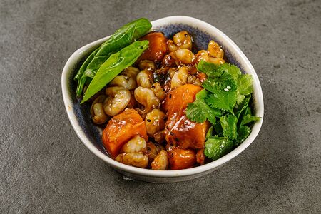 Батат с креветкой и кинзой