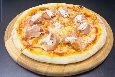 Парма и страчателла