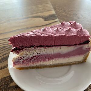 Торт черносмородиновый