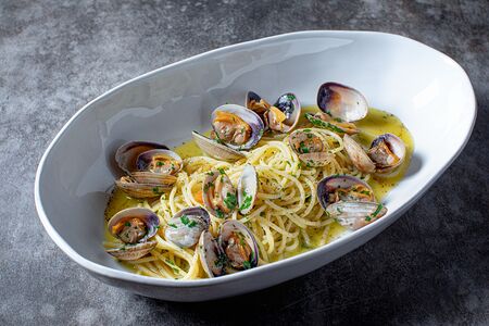 Спагетти с вонголе