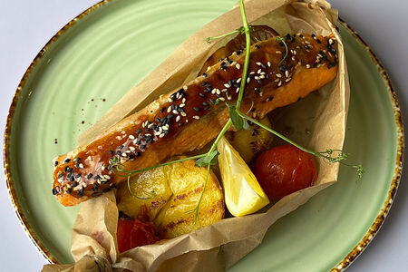 Форель терияки с овощами