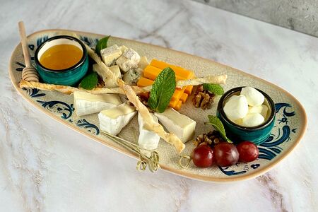 Сырная тарелка