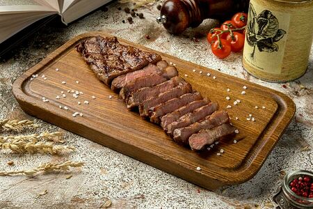 Стейк Нью-Йорк от Мираторг