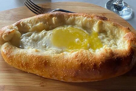 Хачапури по-аджарски