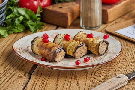 Закуска Рулетики из баклажан