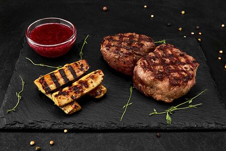 Медальон из говяжьей вырезки