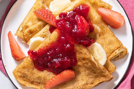 Блины с ягодной начинкой