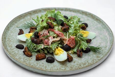 Салат с мидиями