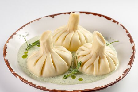 Хинкали с сыром и шпинатом