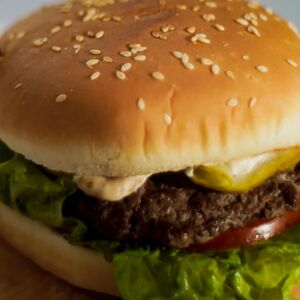 Бургер с мраморной говядиной