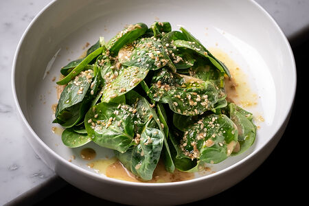 Салат Жареные японские грибы, шпинат