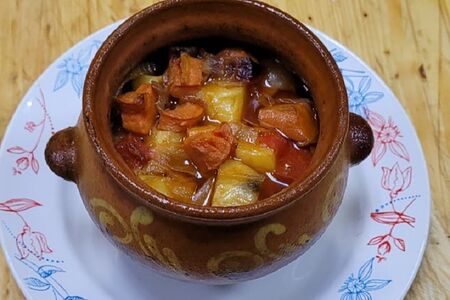 Жаркое в горшочке