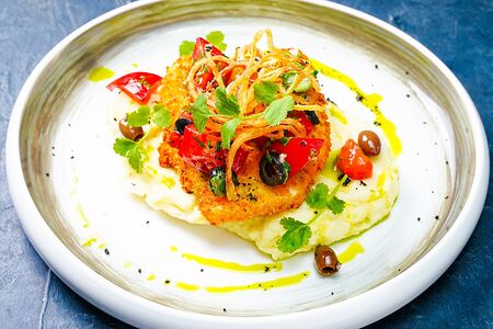 Судак с картофельным пюре