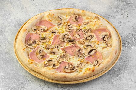 Пицца ветчина и грибы