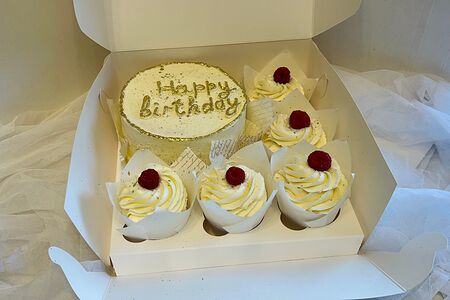 Набор Бенто-торт и трайфлы Happy Birthday