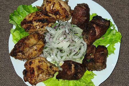 Шашлык Ассорти из свинины и курицы