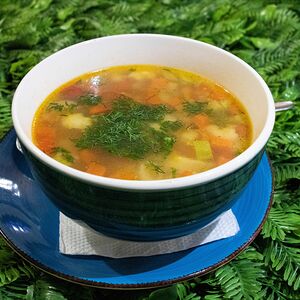 Суп овощной с куриными фрикадельками