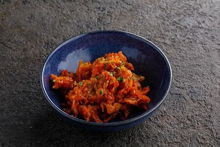 Тушеная квашеная капуста 