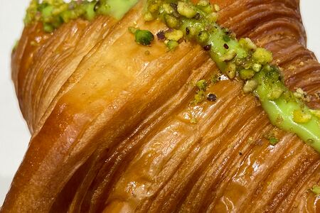 Круассан Фисташковый