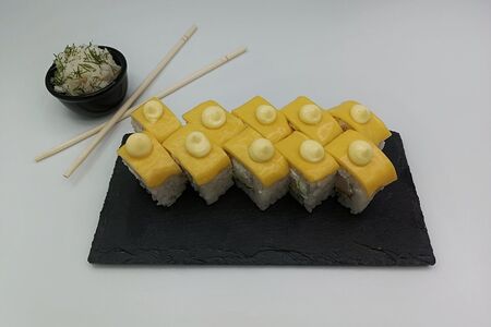 Ролл Унаги чиз