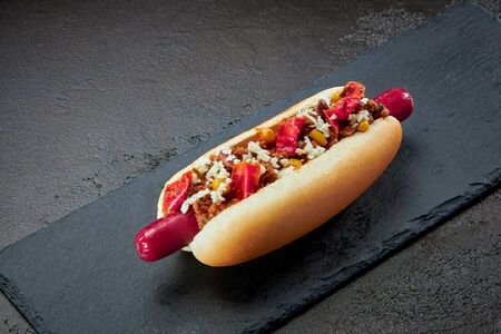 Мексиканский хот-дог с сосиской кнакерс