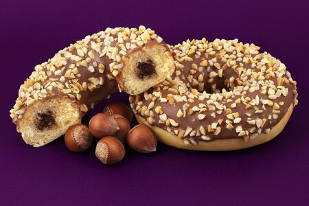 Пончик НатсДон с ореховой начинкой